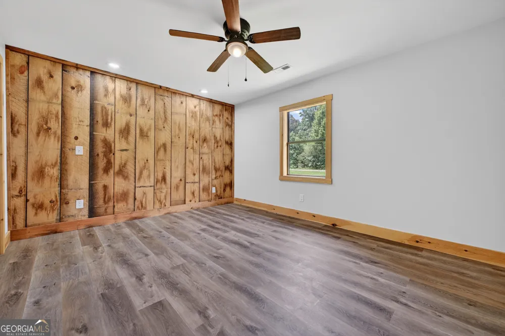 569 Number 20 Mine RD McCaysville, GA 30555