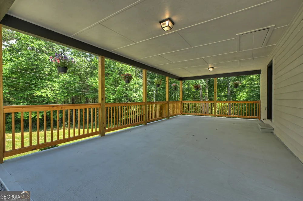 569 Number 20 Mine RD McCaysville, GA 30555