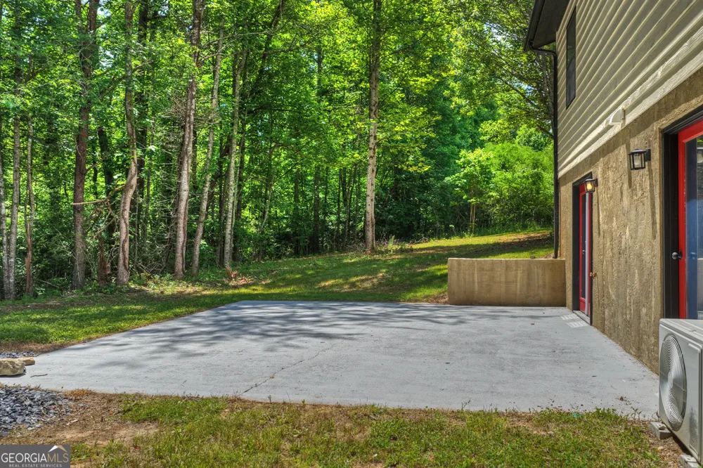 569 Number 20 Mine RD McCaysville, GA 30555