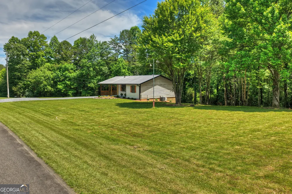 569 Number 20 Mine RD McCaysville, GA 30555