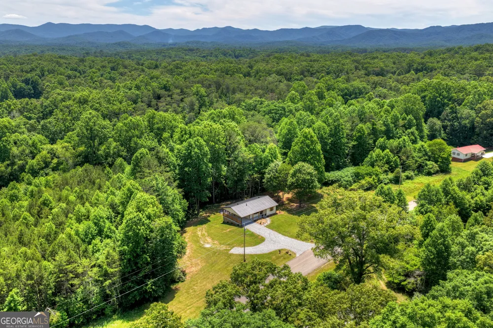 569 Number 20 Mine RD McCaysville, GA 30555