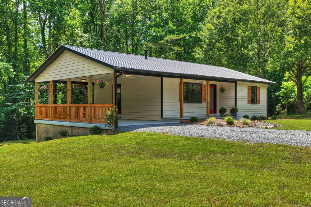 569 Number 20 Mine RD McCaysville, GA 30555
