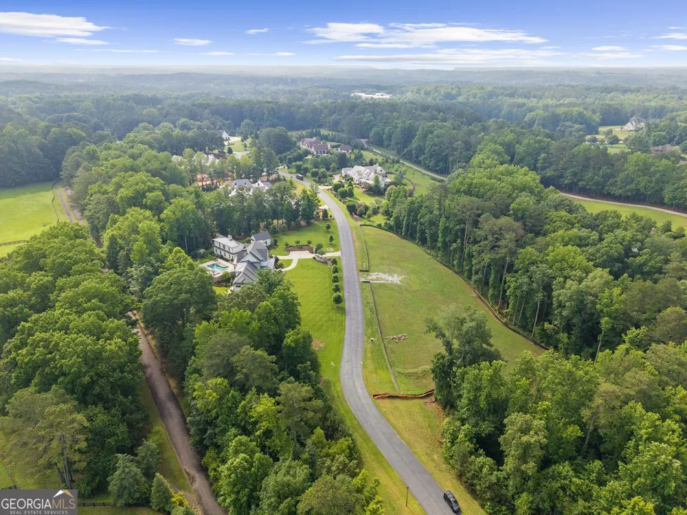 535 Lost River Bnd Milton, GA 30004