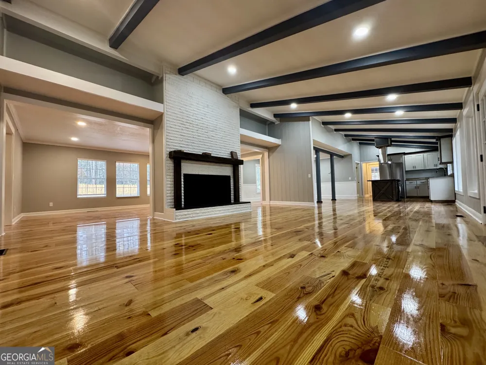 405 N Broughton ST Ailey, GA 30410