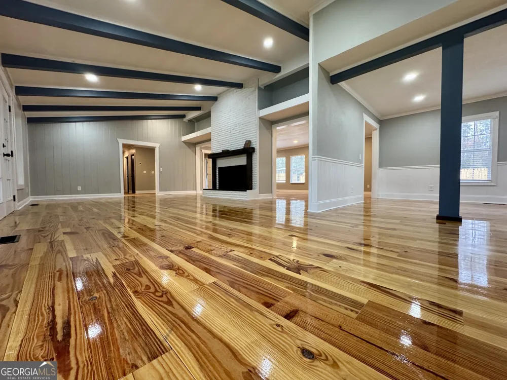 405 N Broughton ST Ailey, GA 30410