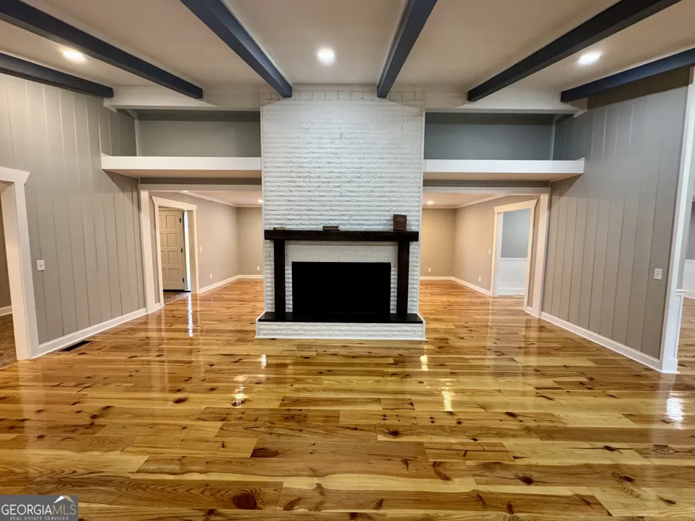 405 N Broughton ST Ailey, GA 30410
