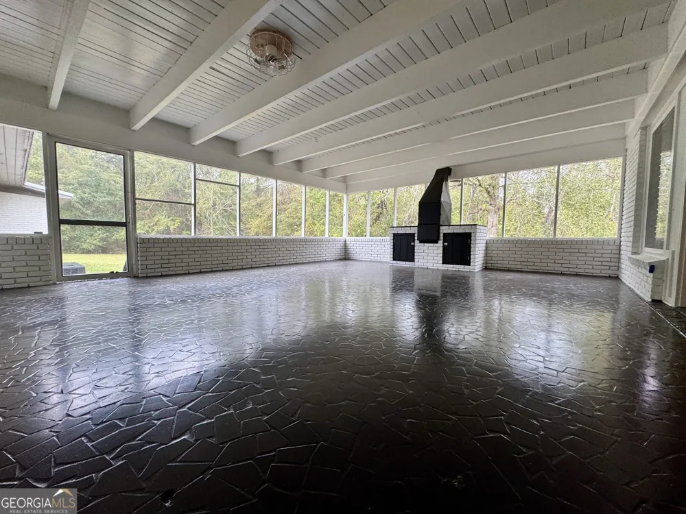 405 N Broughton ST Ailey, GA 30410