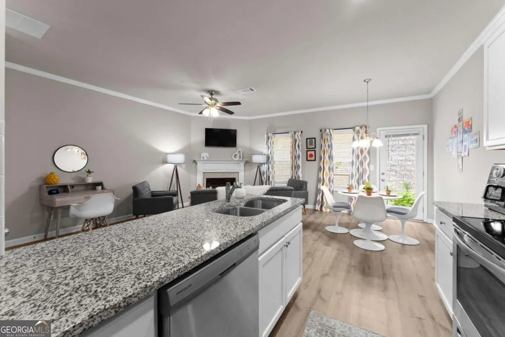 3709 Acorn DR Oakwood, GA 30566