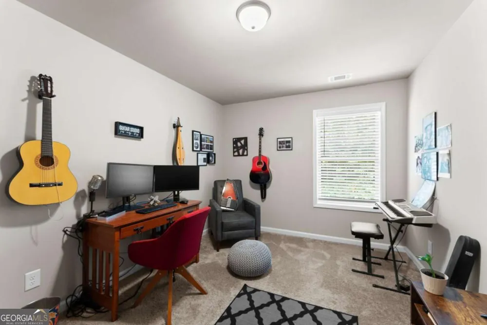 3709 Acorn DR Oakwood, GA 30566