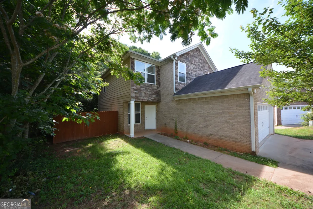 1550 Persimmon TRCE Morrow, GA 30260