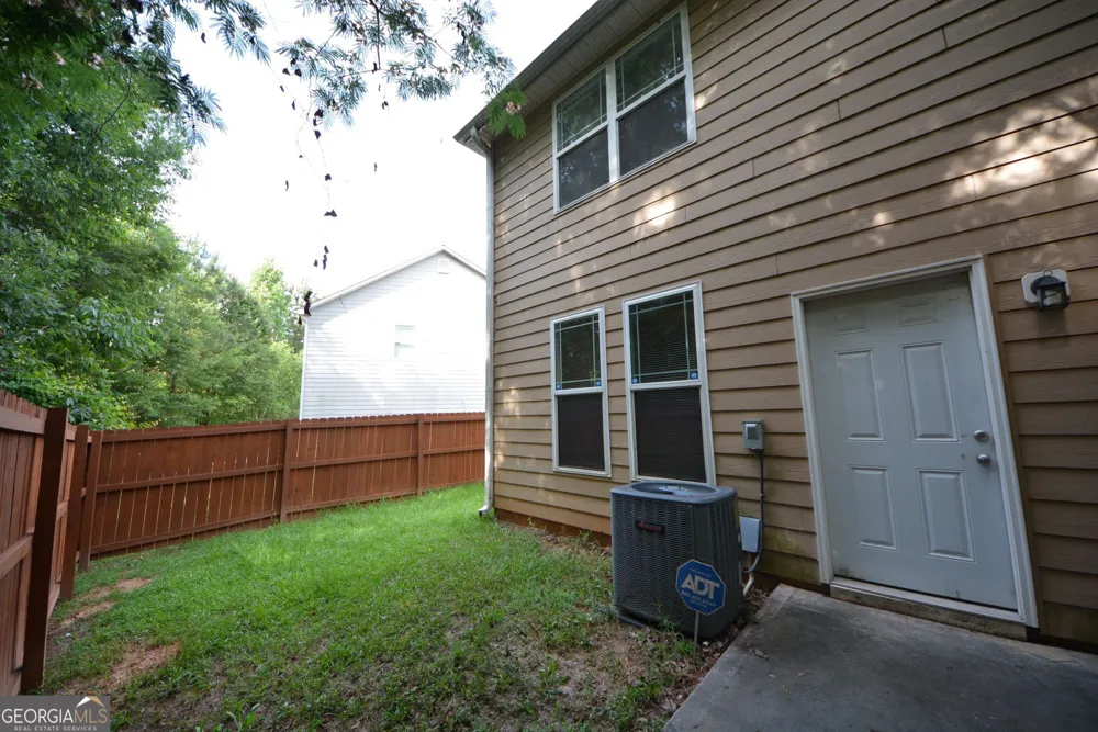 1550 Persimmon TRCE Morrow, GA 30260
