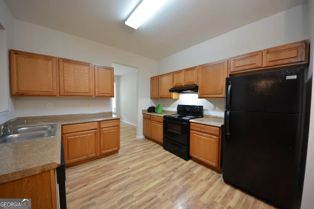 1550 Persimmon TRCE Morrow, GA 30260