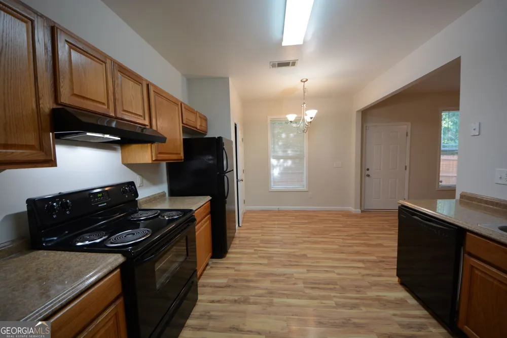 1550 Persimmon TRCE Morrow, GA 30260