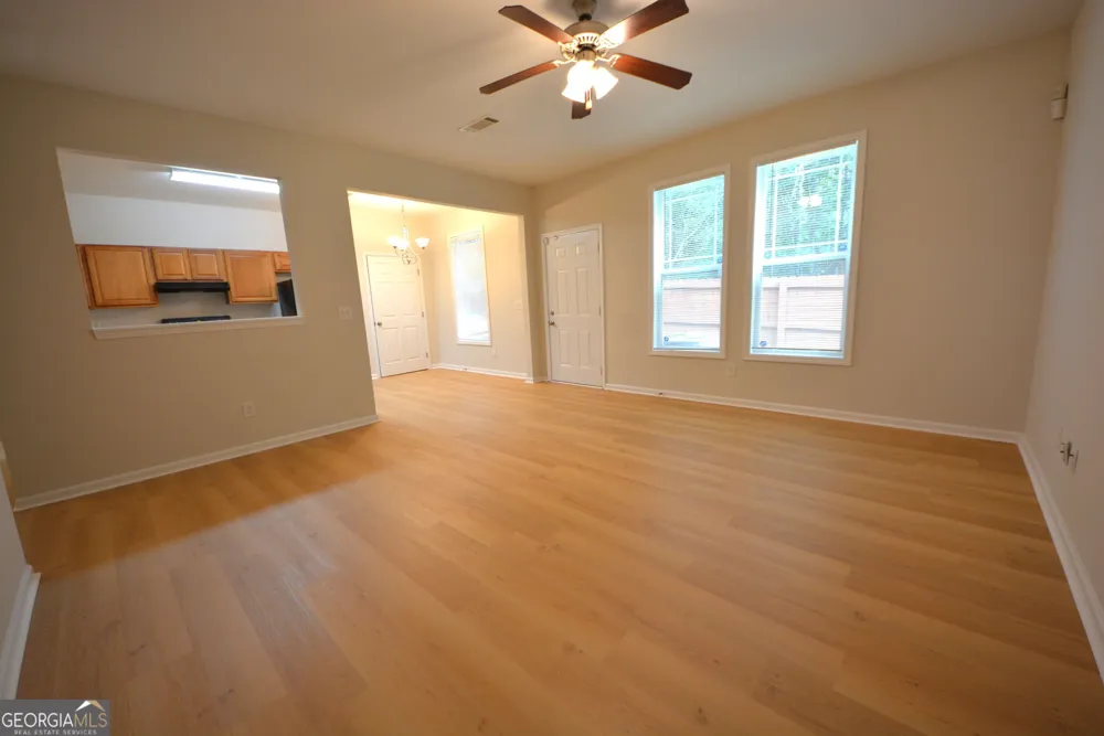 1550 Persimmon TRCE Morrow, GA 30260