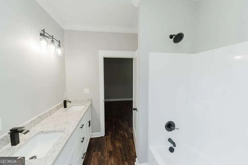 110 Pine Point CIR Sylvester, GA 31791