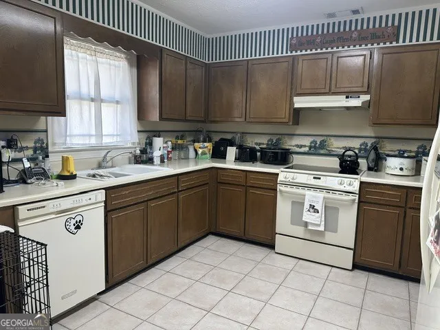 1332 Woodlawn CIR Vidalia, GA 30474