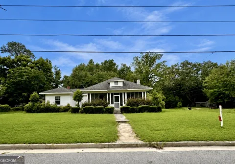 502 Dewey ST