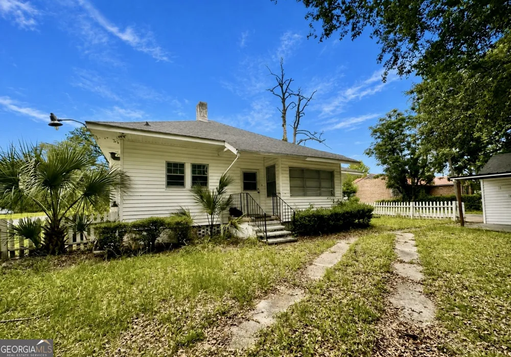 502 Dewey ST Waycross, GA 31501
