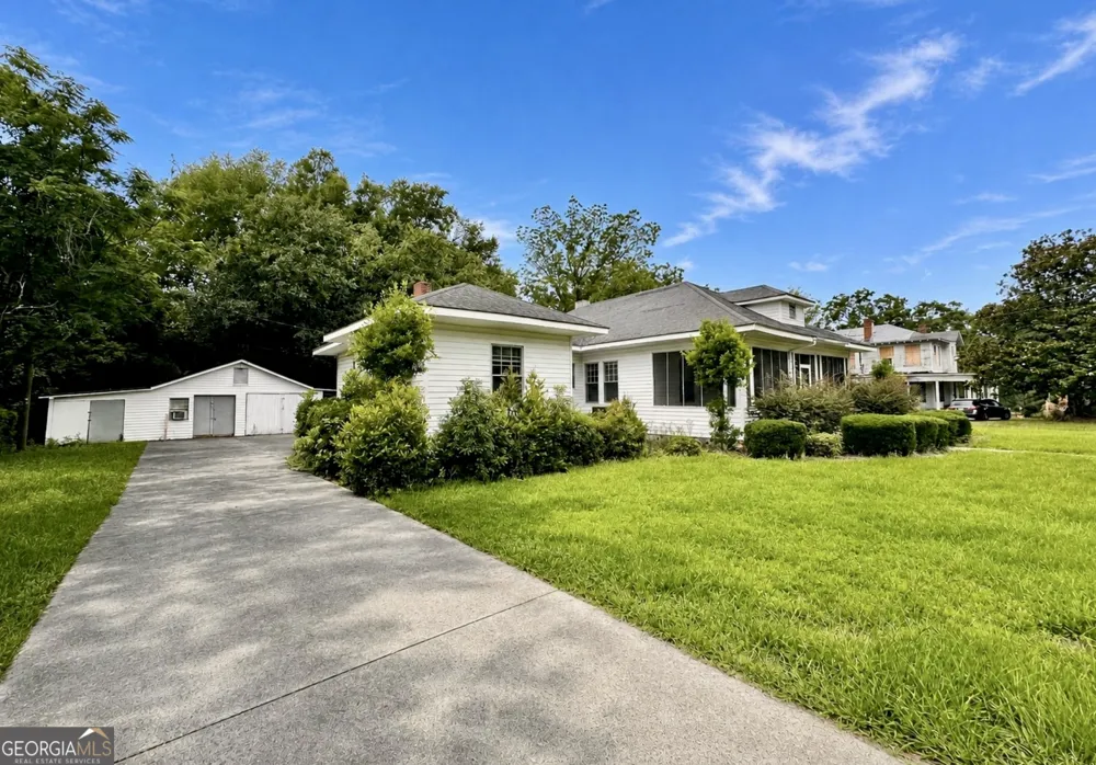 502 Dewey ST Waycross, GA 31501