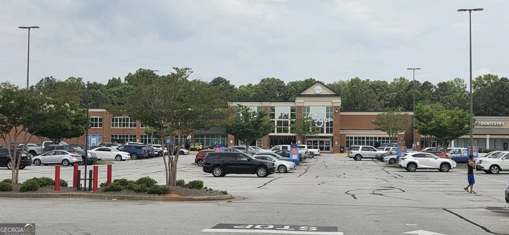 4435 Hiram Lithia Springs RD Powder Springs, GA 30127