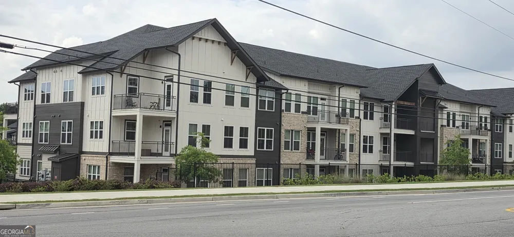 4435 Hiram Lithia Springs RD Powder Springs, GA 30127
