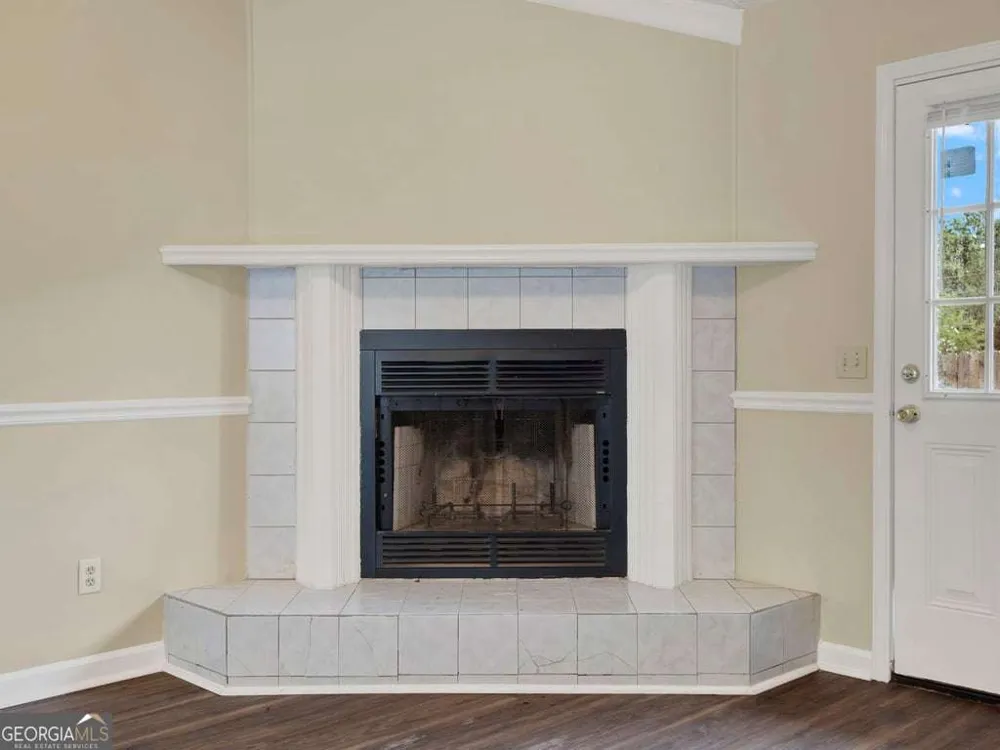189 W Kenny DR Hinesville, GA 31313