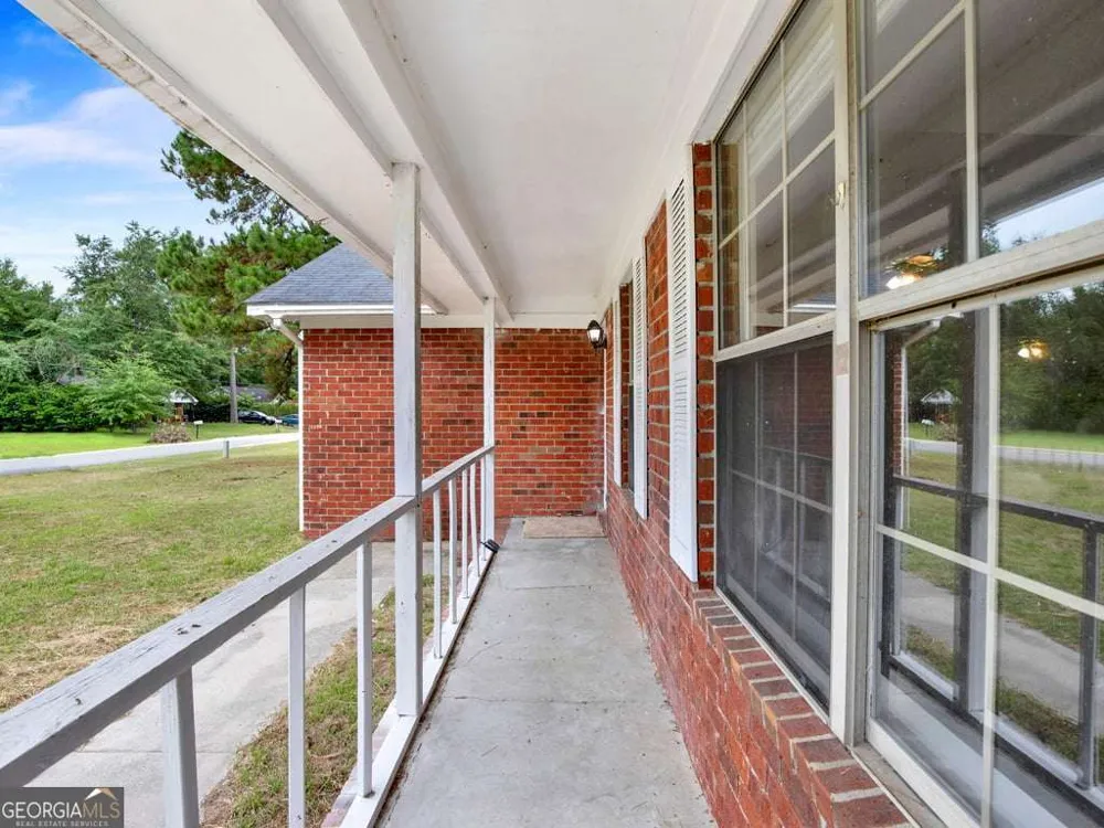 189 W Kenny DR Hinesville, GA 31313