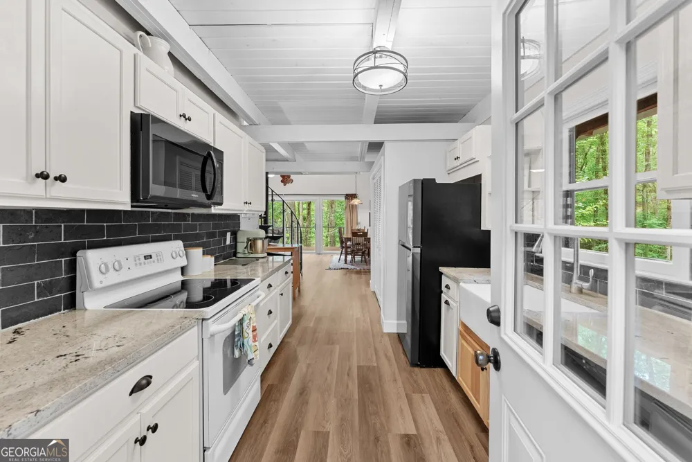 1130 Alpine DR Sautee Nacoochee, GA 30571