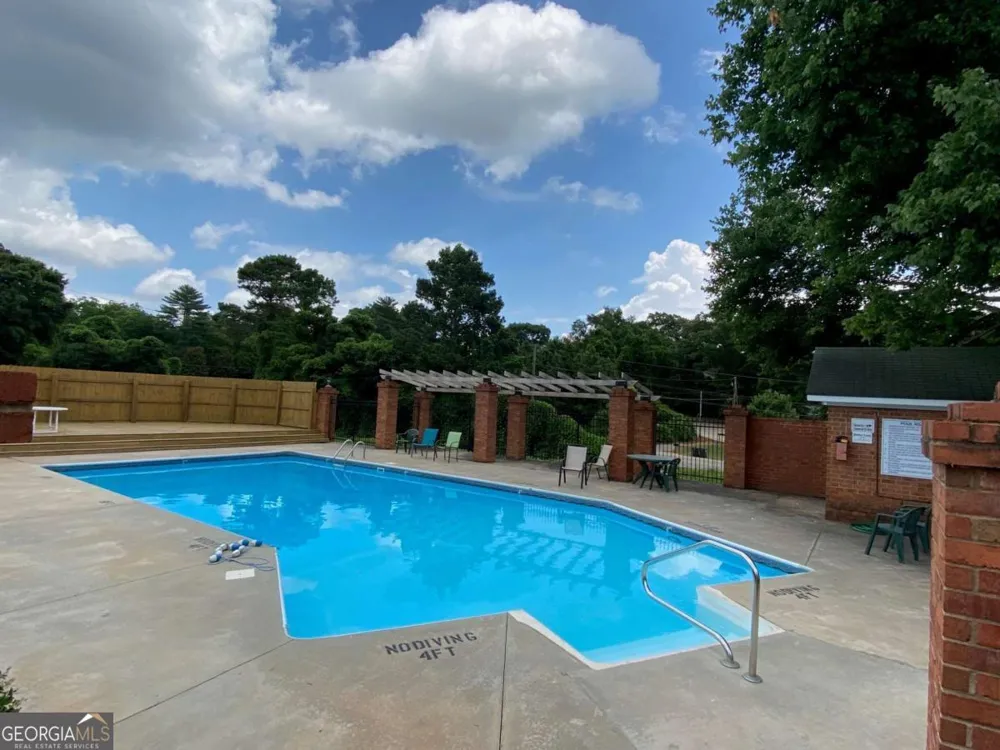 2165 S Milledge AVE Athens, GA 30605
