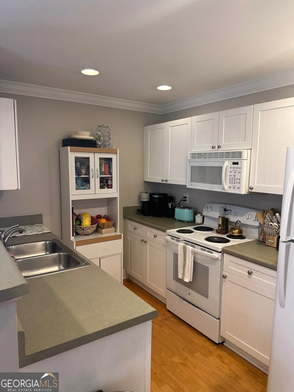 490 Barnett Shoals RD Athens, GA 30605