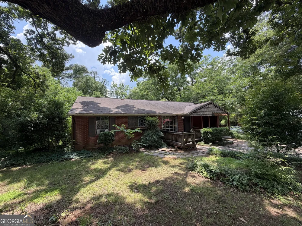 1054 College Station RD Athens, GA 30605