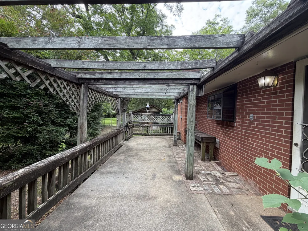 1054 College Station RD Athens, GA 30605