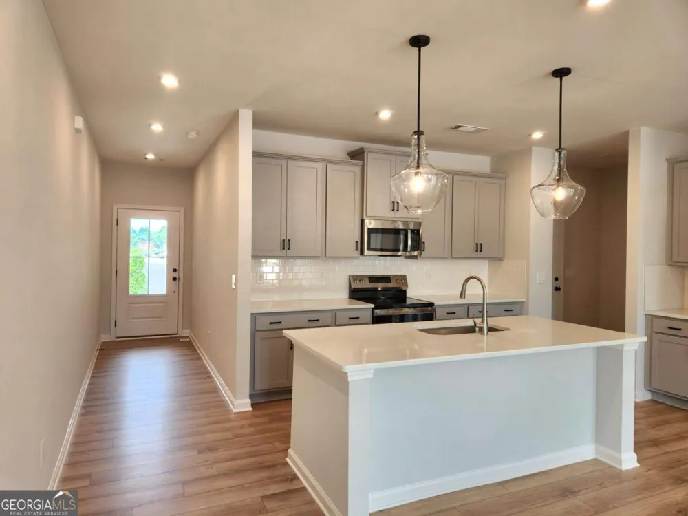 848 Leraes WAY Loganville, GA 30052