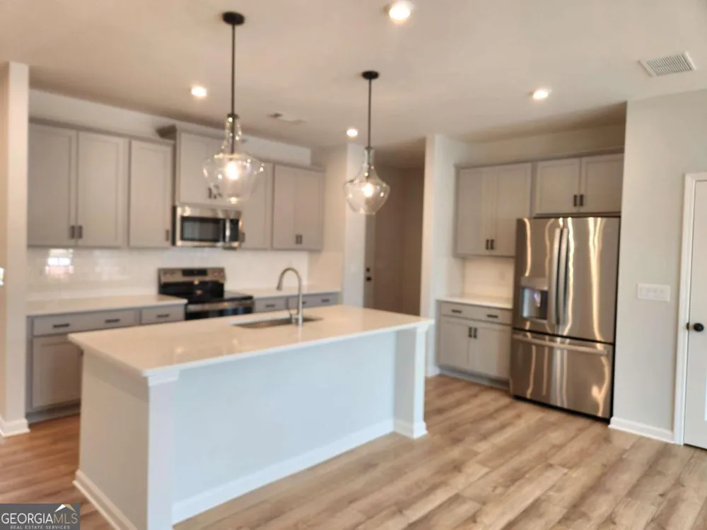 848 Leraes WAY Loganville, GA 30052