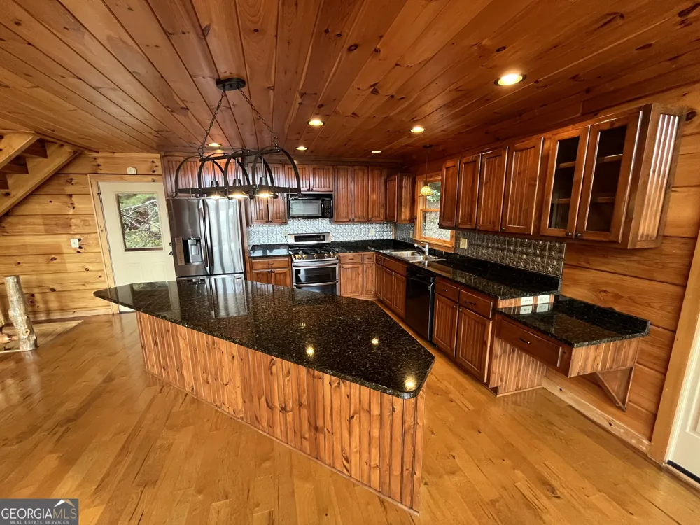 1039 Arbor DR Lakemont, GA 30552