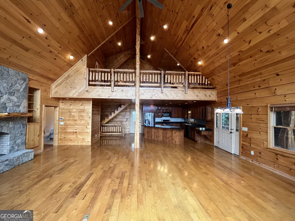 1039 Arbor DR Lakemont, GA 30552