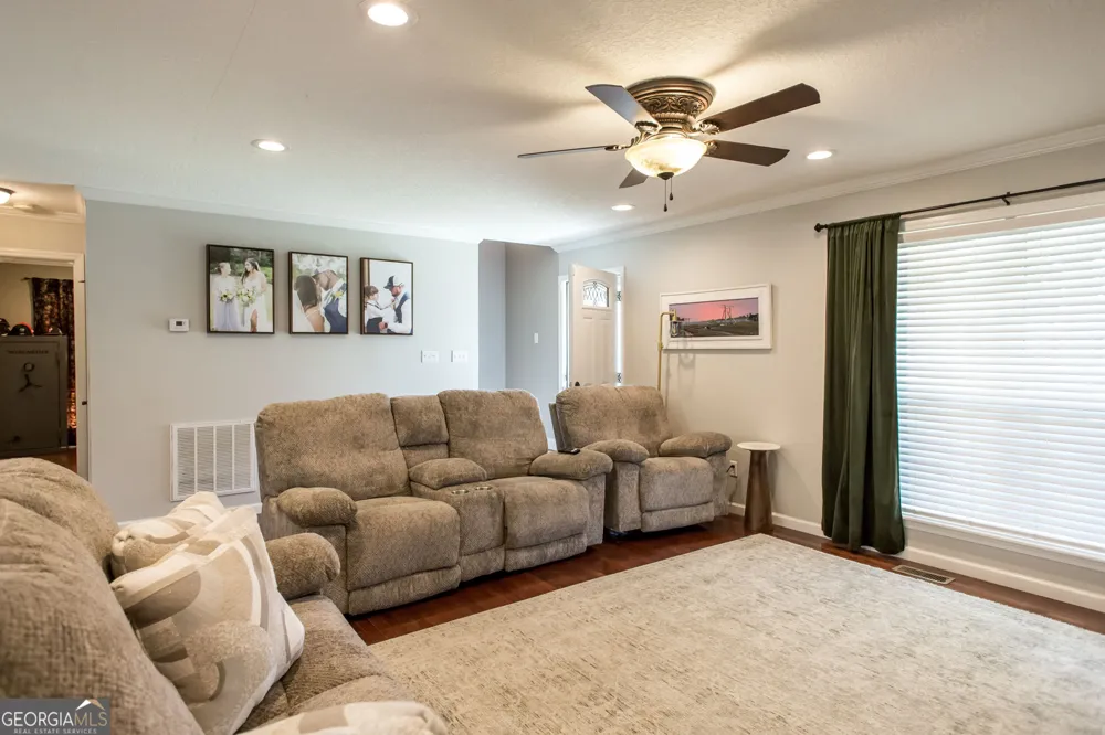 29 Kight ST Homerville, GA 31634