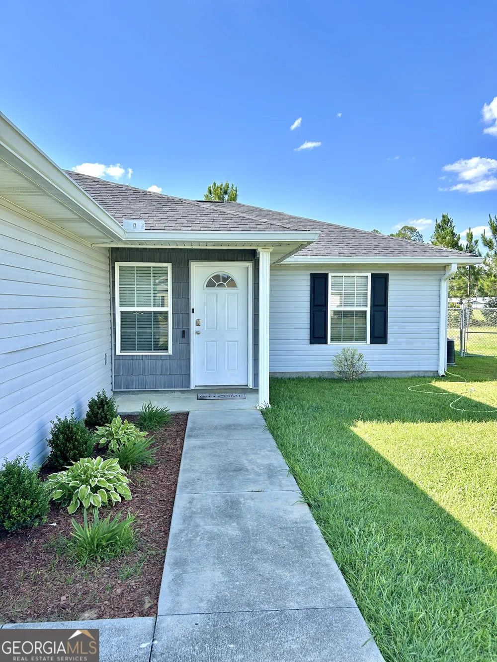 211 Twinn Lakes DR Baxley, GA 31513