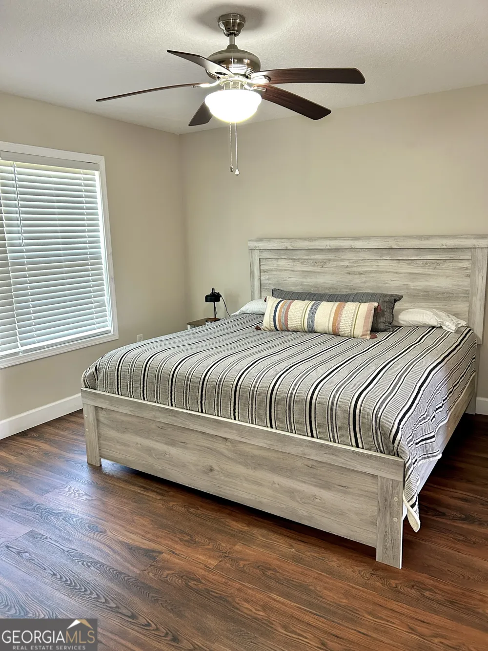 211 Twinn Lakes DR Baxley, GA 31513