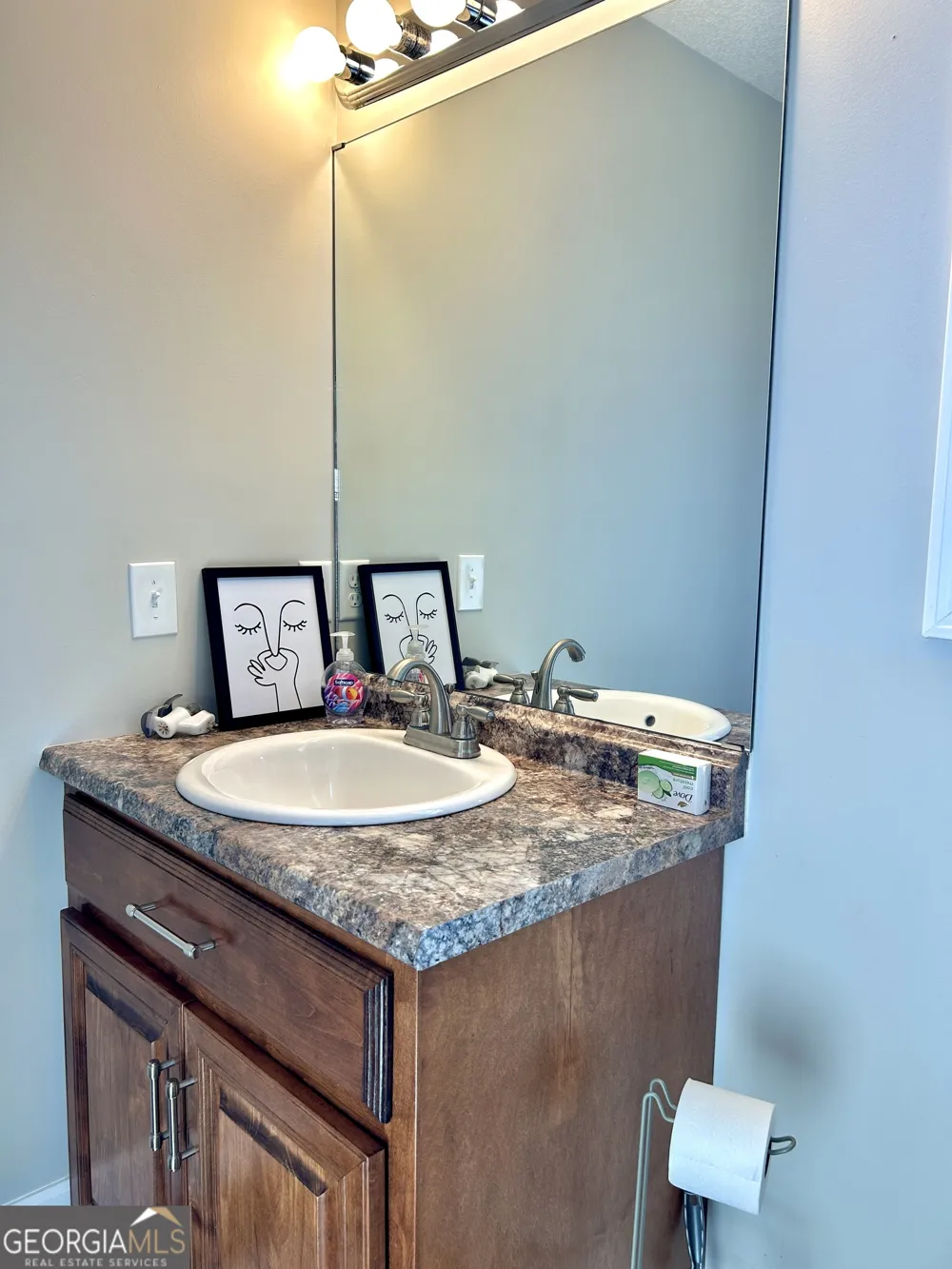 211 Twinn Lakes DR Baxley, GA 31513