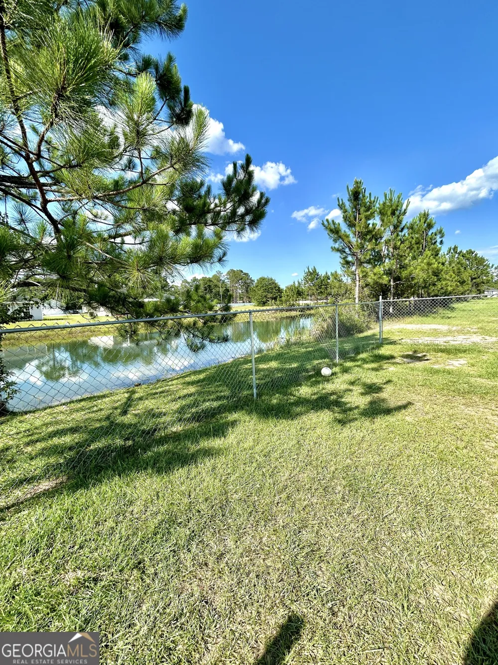 211 Twinn Lakes DR Baxley, GA 31513