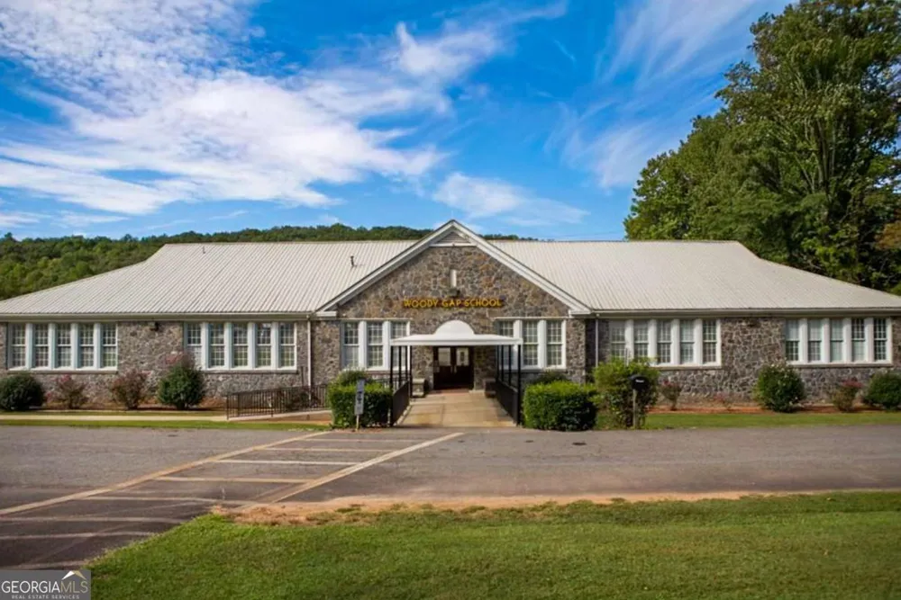 239 Glen Elliott RD Suches, GA 30572