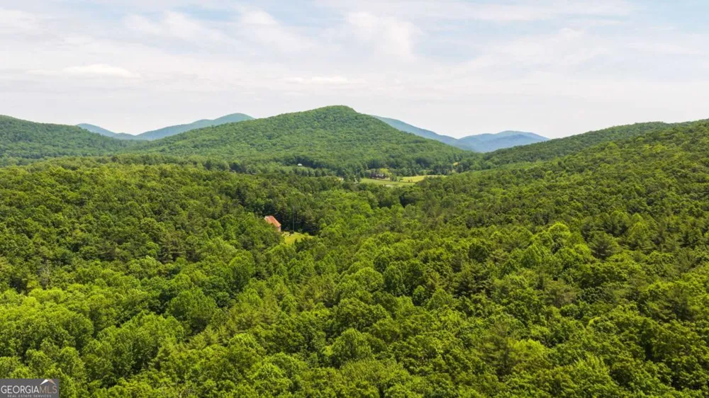 239 Glen Elliott RD Suches, GA 30572