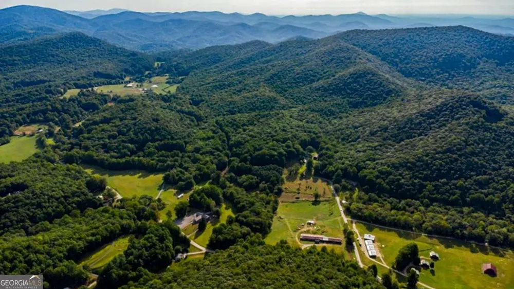 239 Glen Elliott RD Suches, GA 30572