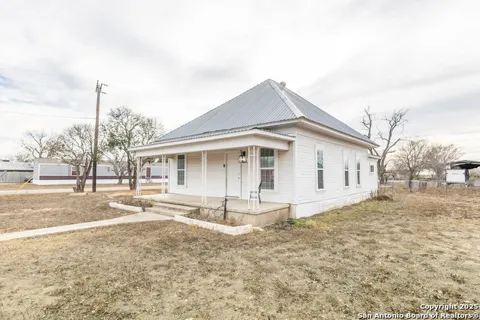 219 S Pickford