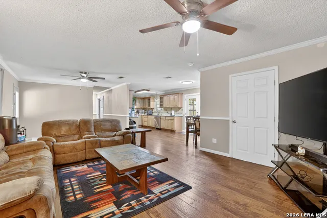 413 GEORGIA ANN DR Pleasanton, TX 78064