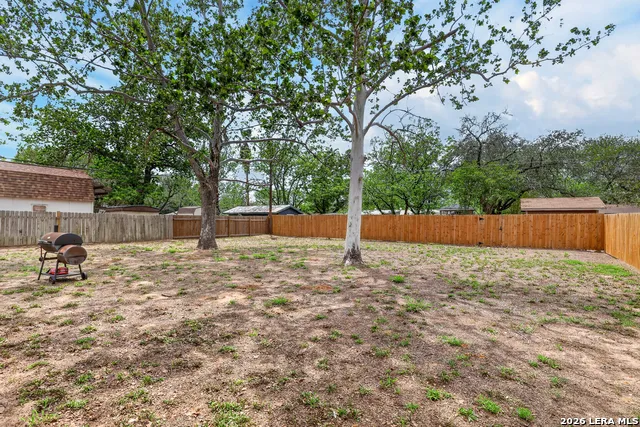413 GEORGIA ANN DR Pleasanton, TX 78064