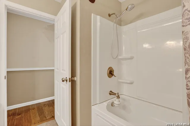 413 GEORGIA ANN DR Pleasanton, TX 78064