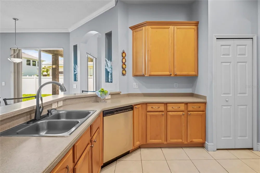 12801 STANWYCK CIRCLE Tampa, FL 33626