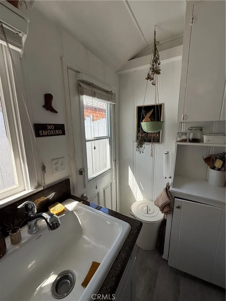 953 Glenneyre Laguna Beach, CA 92651